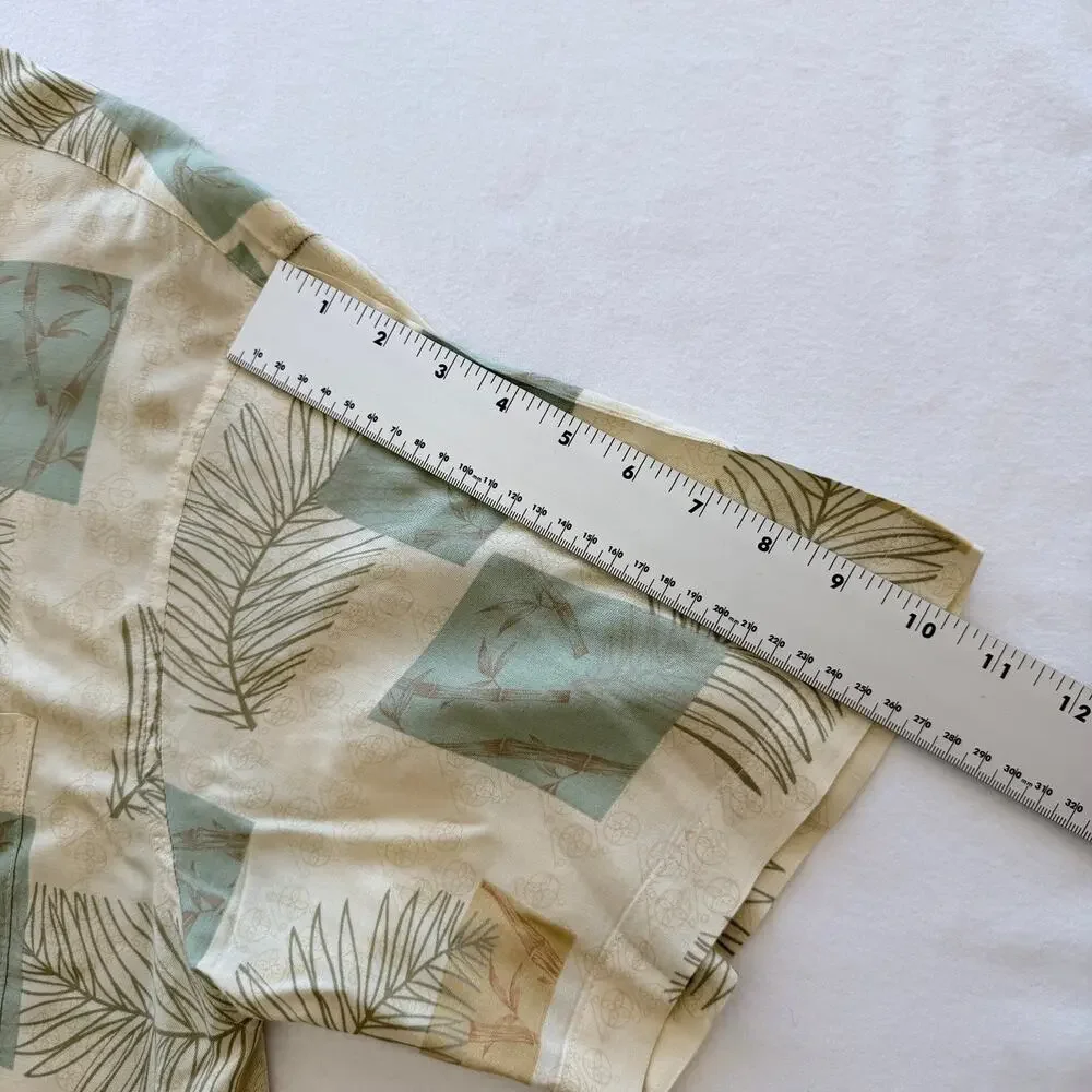 Kaylua Bay Resort Shirt Mens M Rayon Hawaiian Palm Leaf Bamboo Camp Tropical
